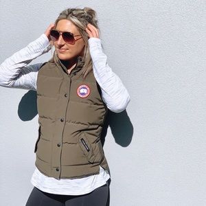 Canada Goose Sz M Olive Green Puffy Down Vest Fall Winter